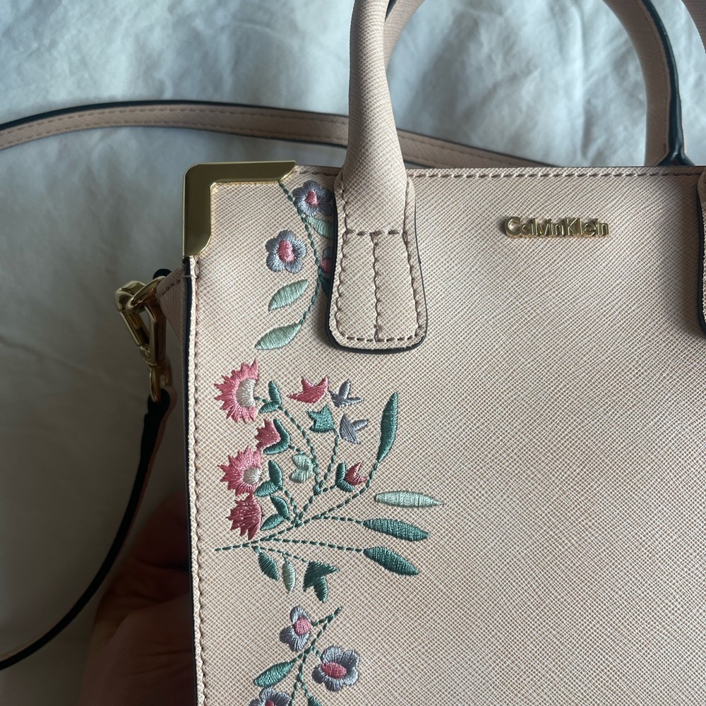 Calvin Klein Leather Crossbody bag - Picture 5 of 6